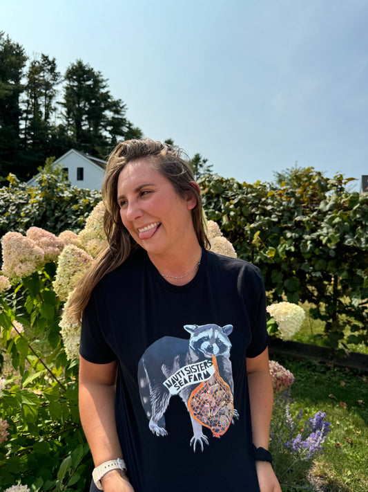 Black Flyn Racoon T!